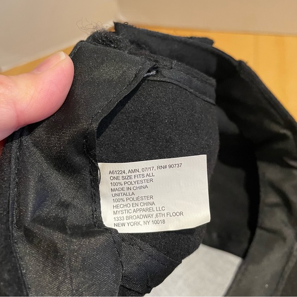 2 women’s cap - Picture 8 of 8